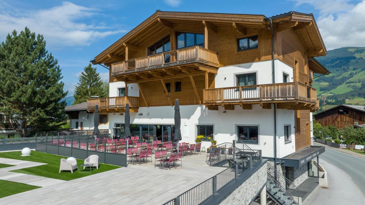 Herz3 Hotel Bar Restaurant Trattoria Hollersbach im Pinzgau Esterno foto